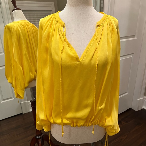 Rhode Top - Picture 4 of 11